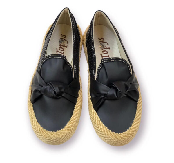 Mocasines negros para mujer: estilo comodo - Imagen 2